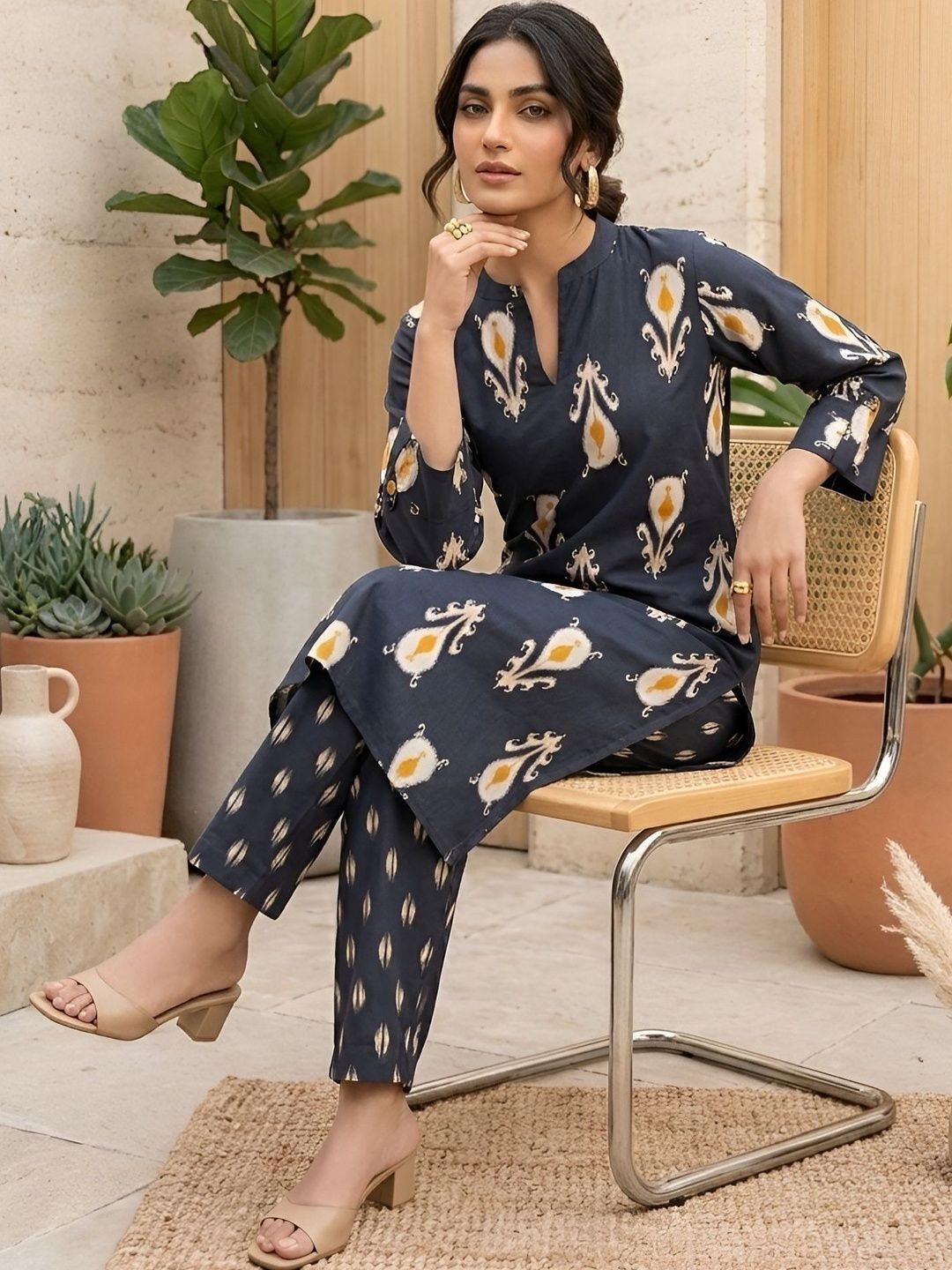 Indian Women Black Pure Cotton Ethnic Motifs Printed Kurta With Trouser Set
