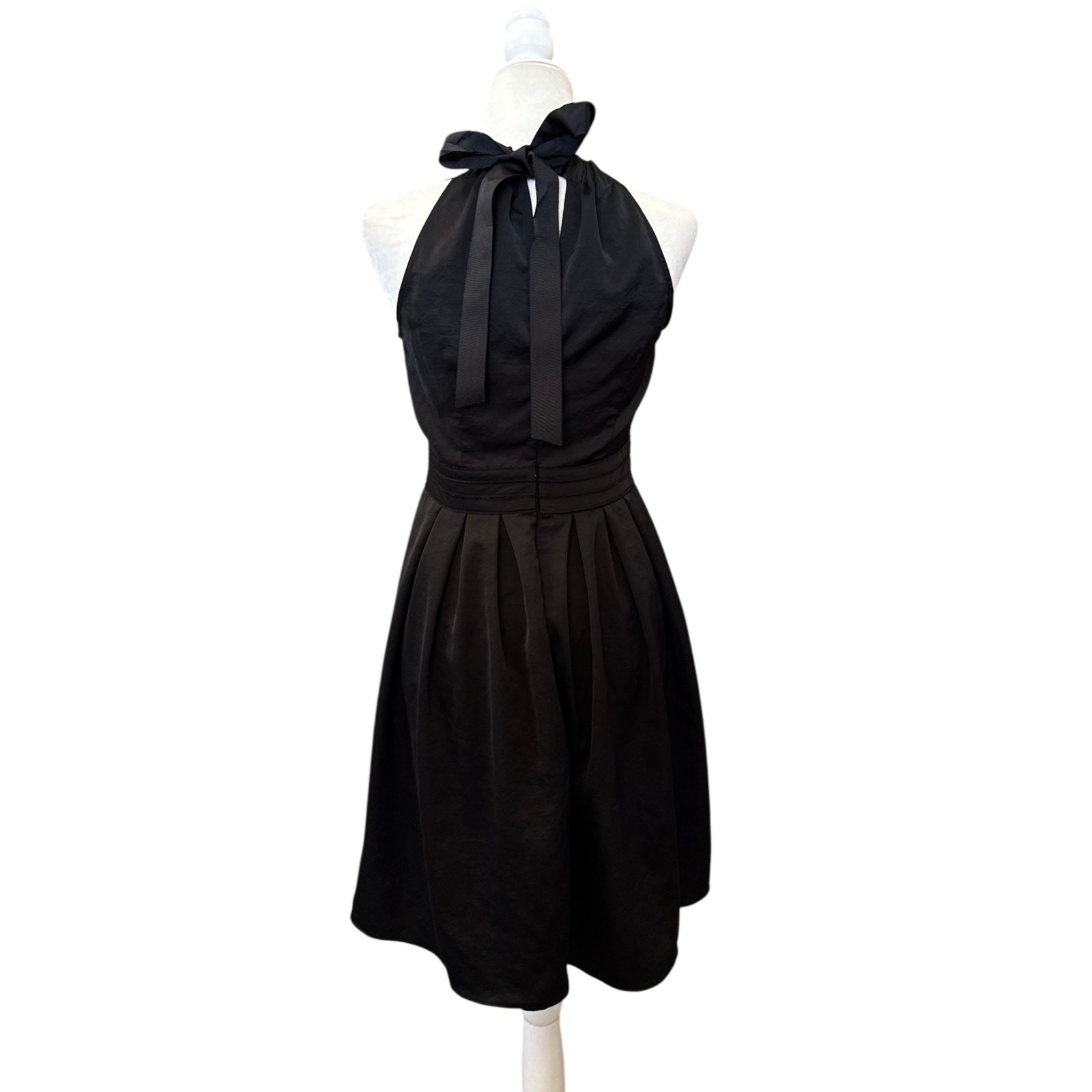 LOFT Black Sleeveless Pleated Button Accent Dress with Bow Women’s Size 2