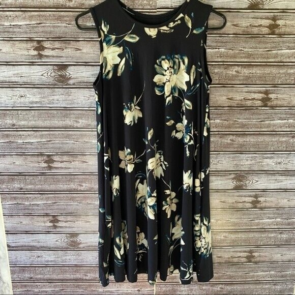 Cynthia Rowley Women’s Sleeveless Dress Size S Navy Blue Floral Knee-Length NWT