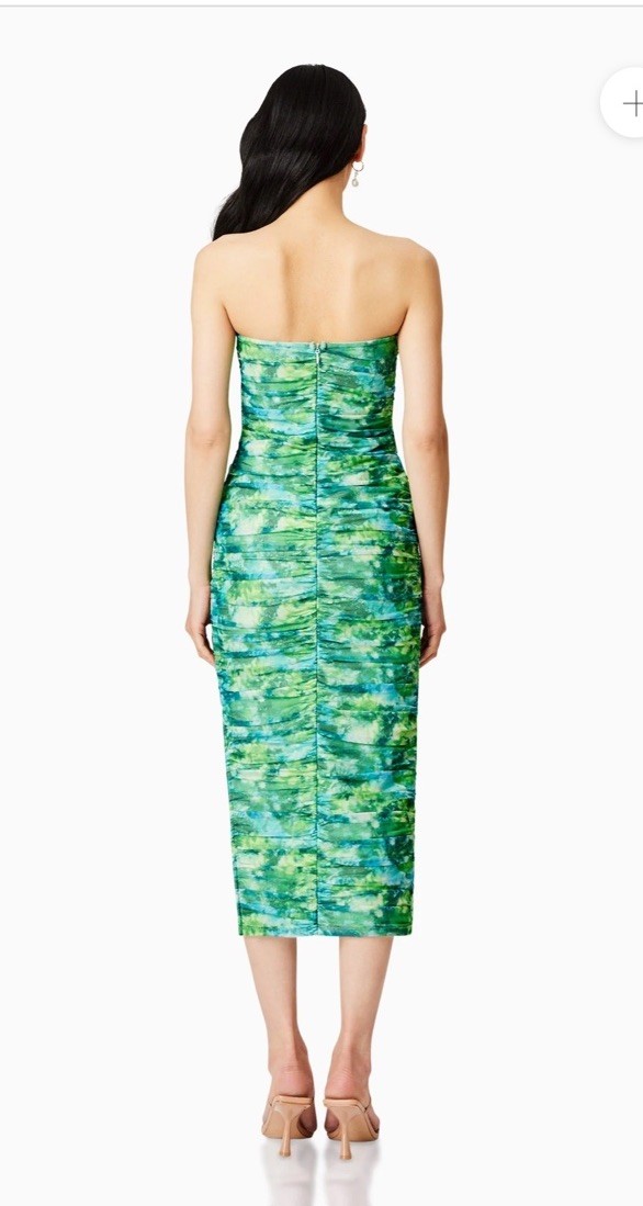 Elliatt Larkspur Strapless Green Ruched Midi Dress