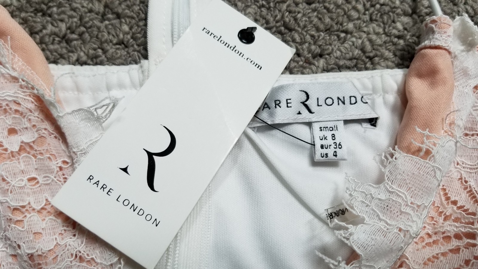 Brand New RARE LONDON Off Shoulder Scallop White Lace Mini Dress – Sz UK 8/US 4