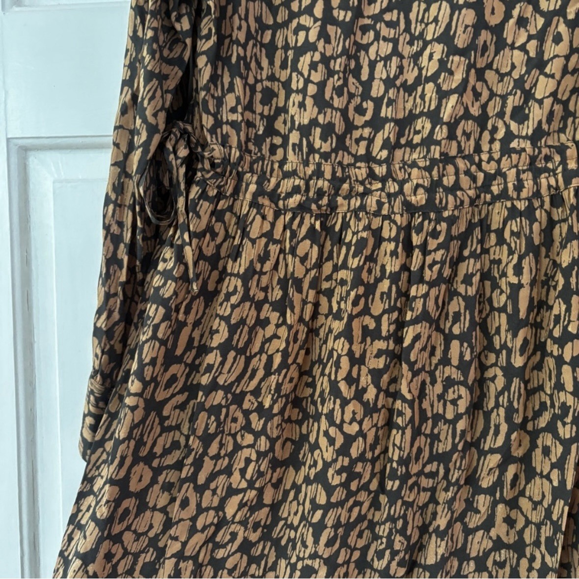 Rails Maple Dress Batik Cheetah Leopard Size Medium Long Sleeve Cinch Midi Dress
