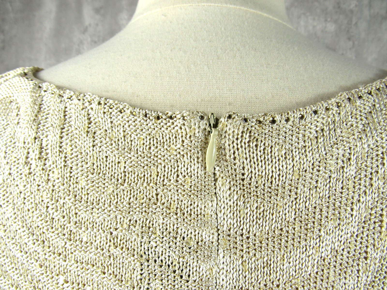 St John Evening Ivory Gold Metallic Knit Crystal Sequins Sleeveless Dress Size 6