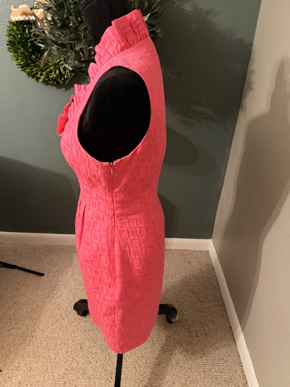 Taylor Pink Halter Sleeveless Textured Sheath Knee Dress 6 Ruffle Zip