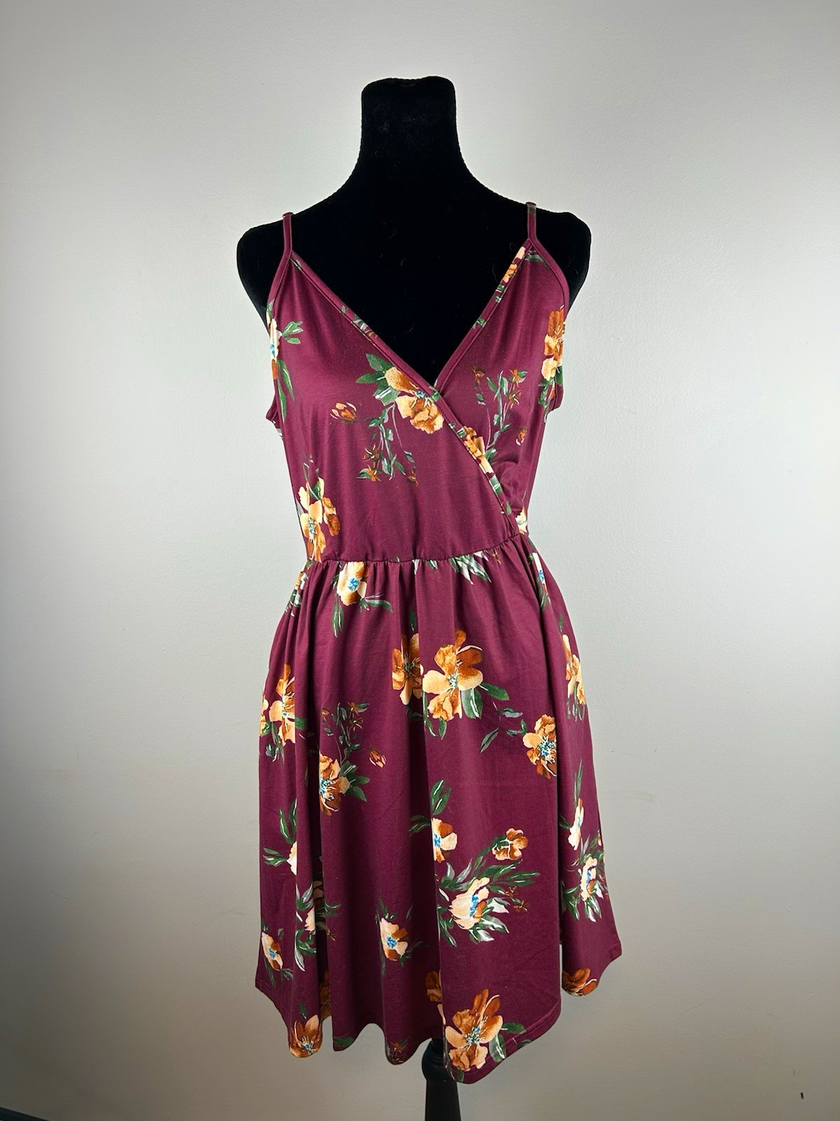 Women’s Burgundy Multicolor Floral V-Neck Strappy Sundress Knee Length XL