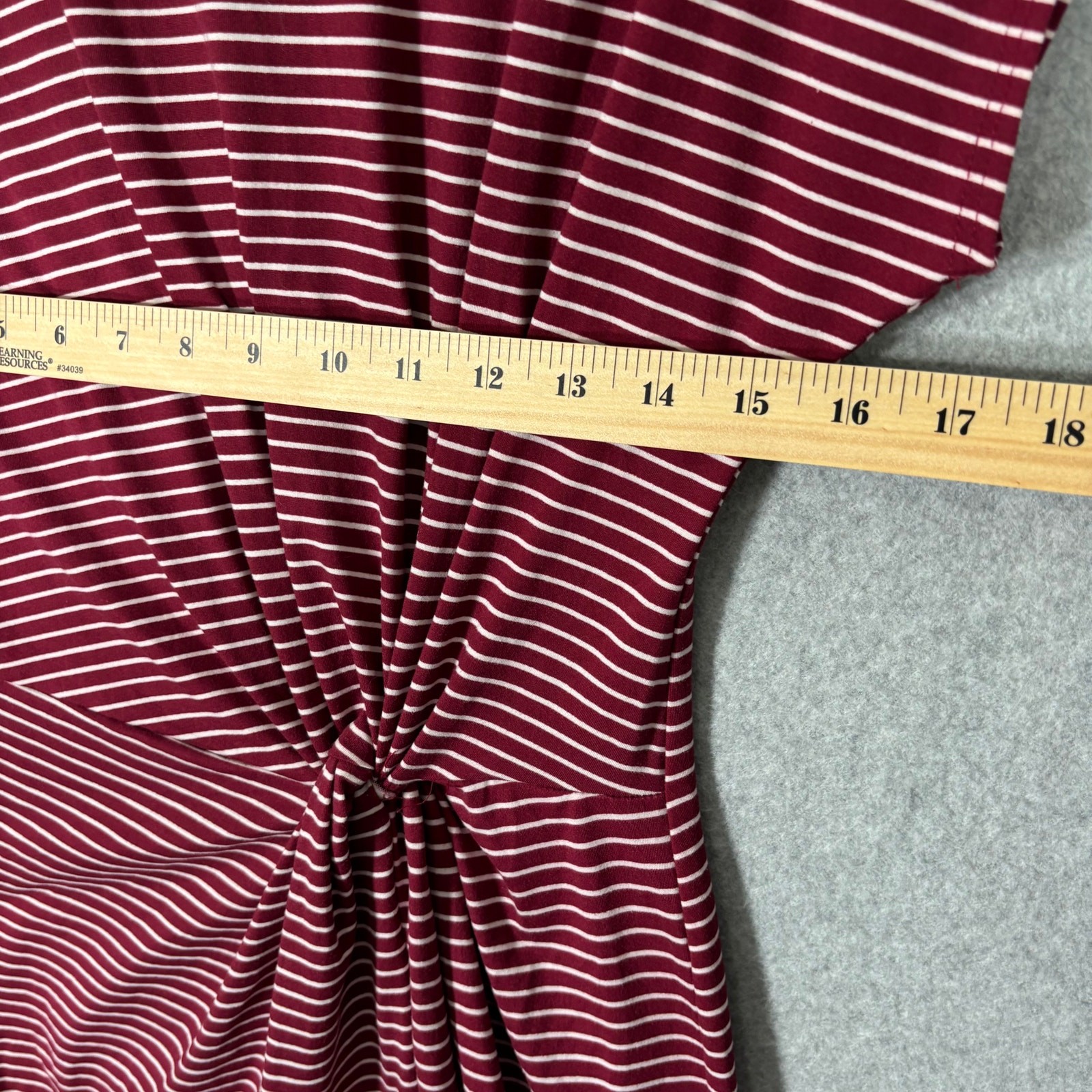 No Comment Dress Juniors Large Burgundy Shirt Twist Knot Jersey Stretch Comfort