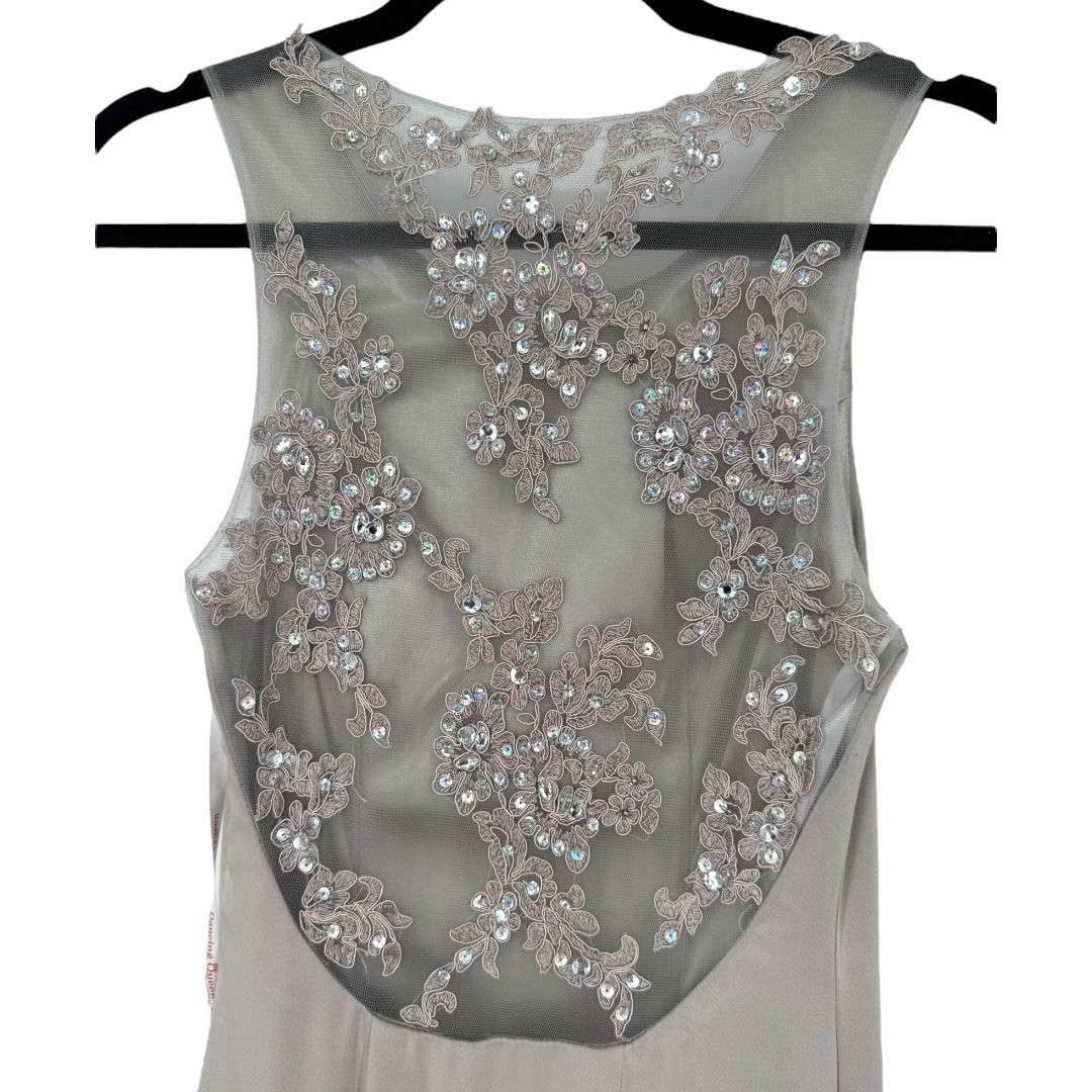 NWT Dancing Queen Sleeveless Sequin Embellished Formal Long Dress Gown Size XS