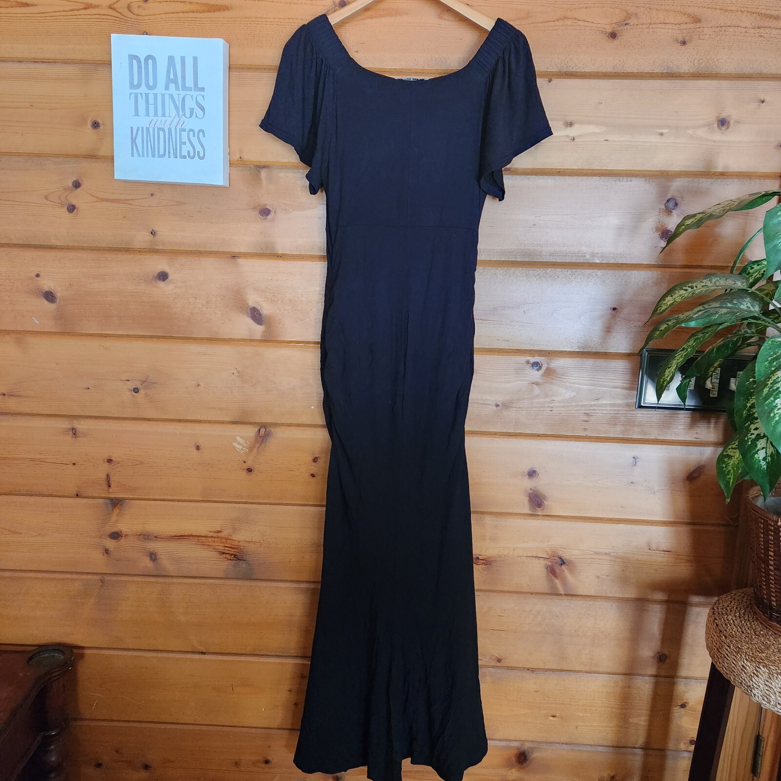 KIMI + KAI Abigail Trumpet Maxi Ruched Black Off Shoulder Maternity Dress Size S