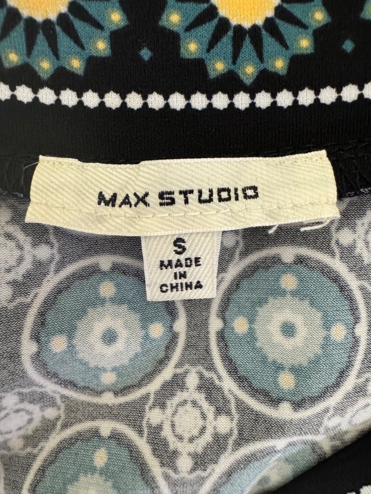 Max Studio Green Black Geometric Print V-Neck Dress Size S All-Season Stretch