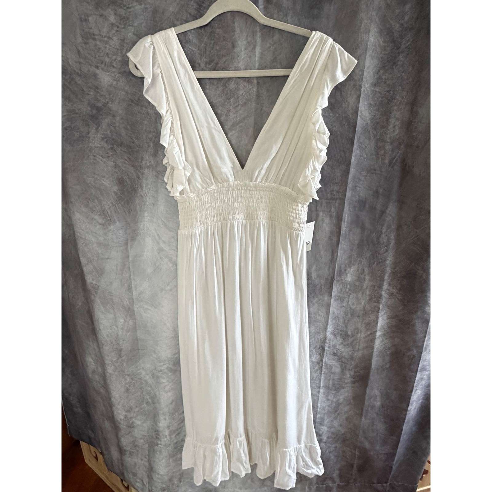 White ruffle V-neck smocked waist midi dress, romantic flowy summer boho S NWT