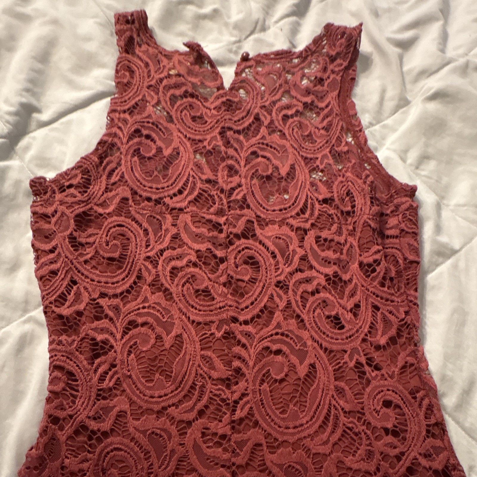 Wishful Park Red Floral Lace Sleeveless U-Neck Midi Sheath Dress M