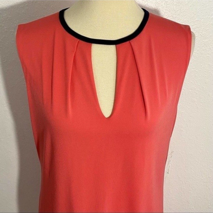 NWOT KUT from the Kloth Sleeveless Shift Dress Women’s Size 2 Coral Peach