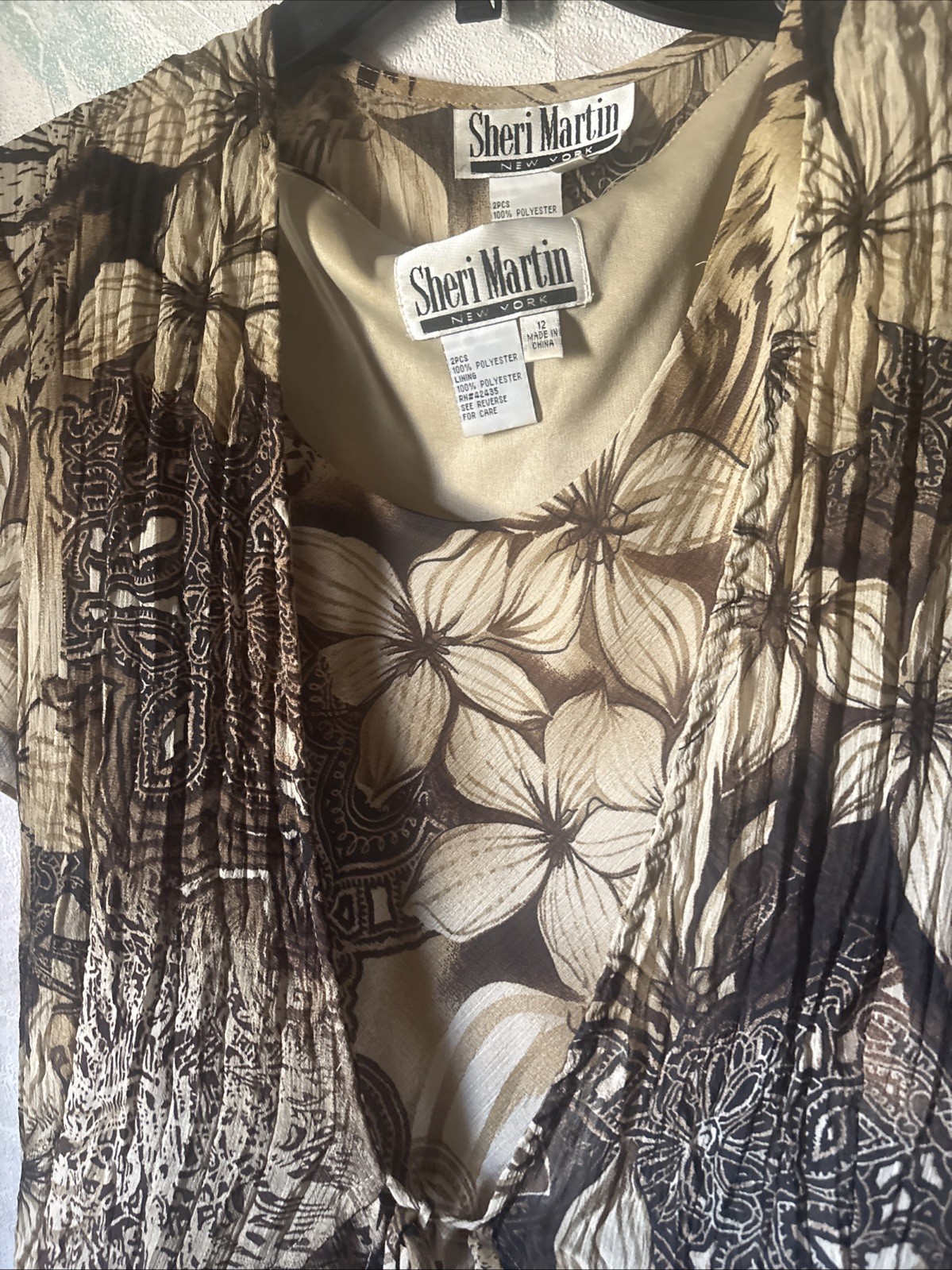 Dress 2 Pc Flowing Brown and Beige. Size 12