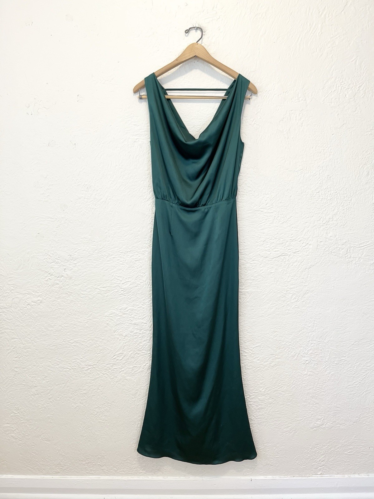 Fame and Partners Maxi Dress Emerald Green Satin Formal Gown size 4