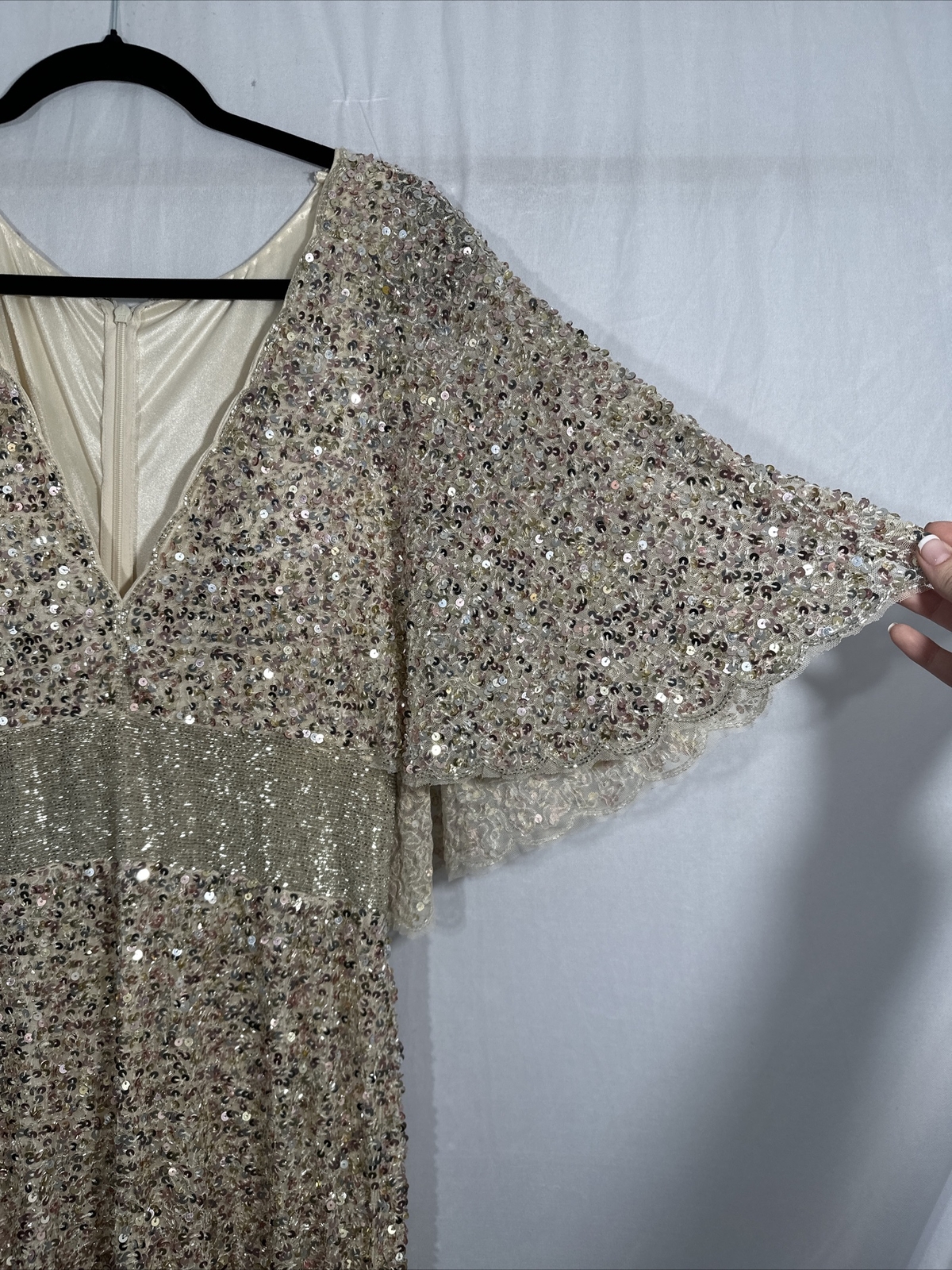 NEW $698 Mac Duggal [ 10 ] Sequined V Neck Cape Sleeve Beaded Gown Nude #Q704