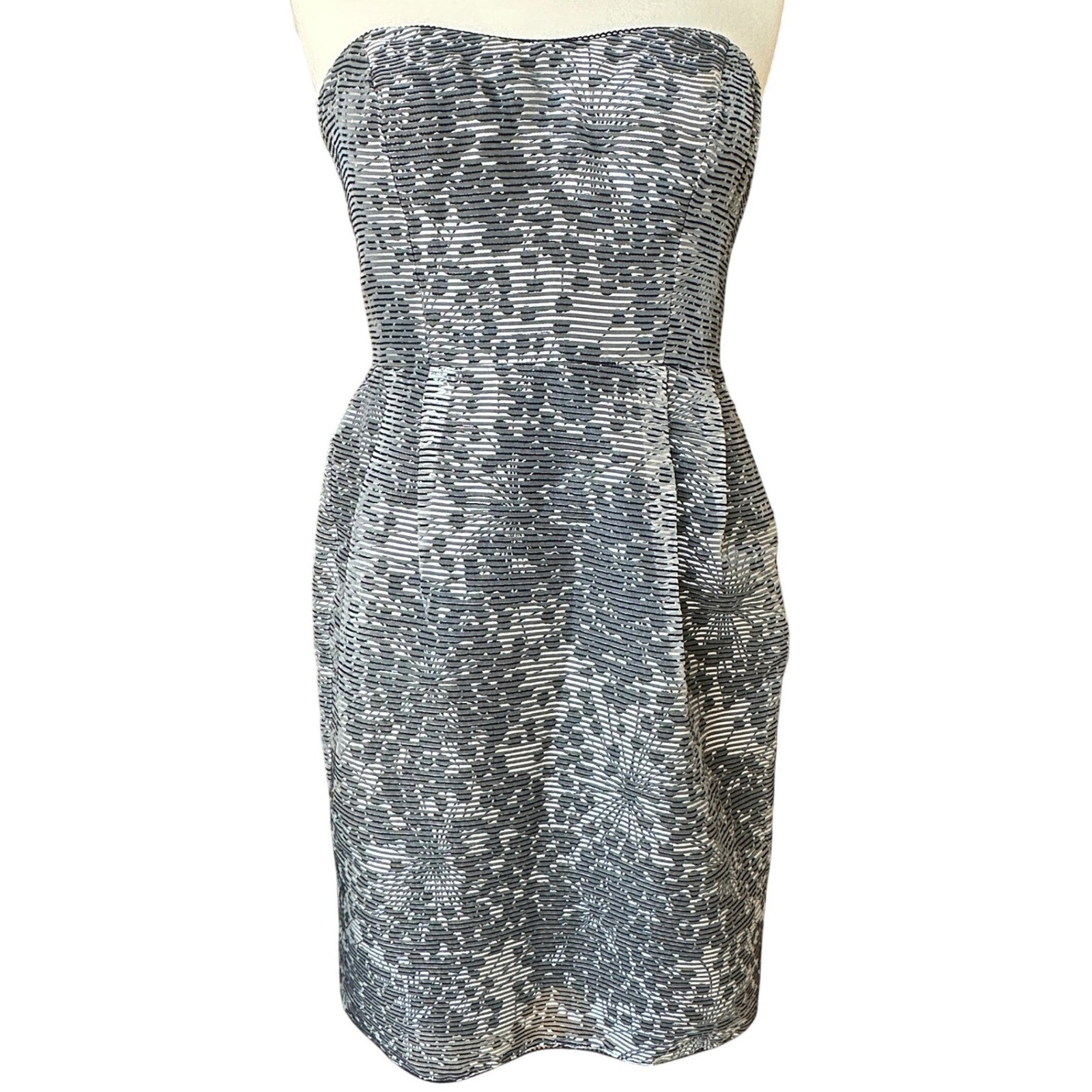 Adrianna Papell strapless sheath dress sweetheart print with puff hem Cocktail