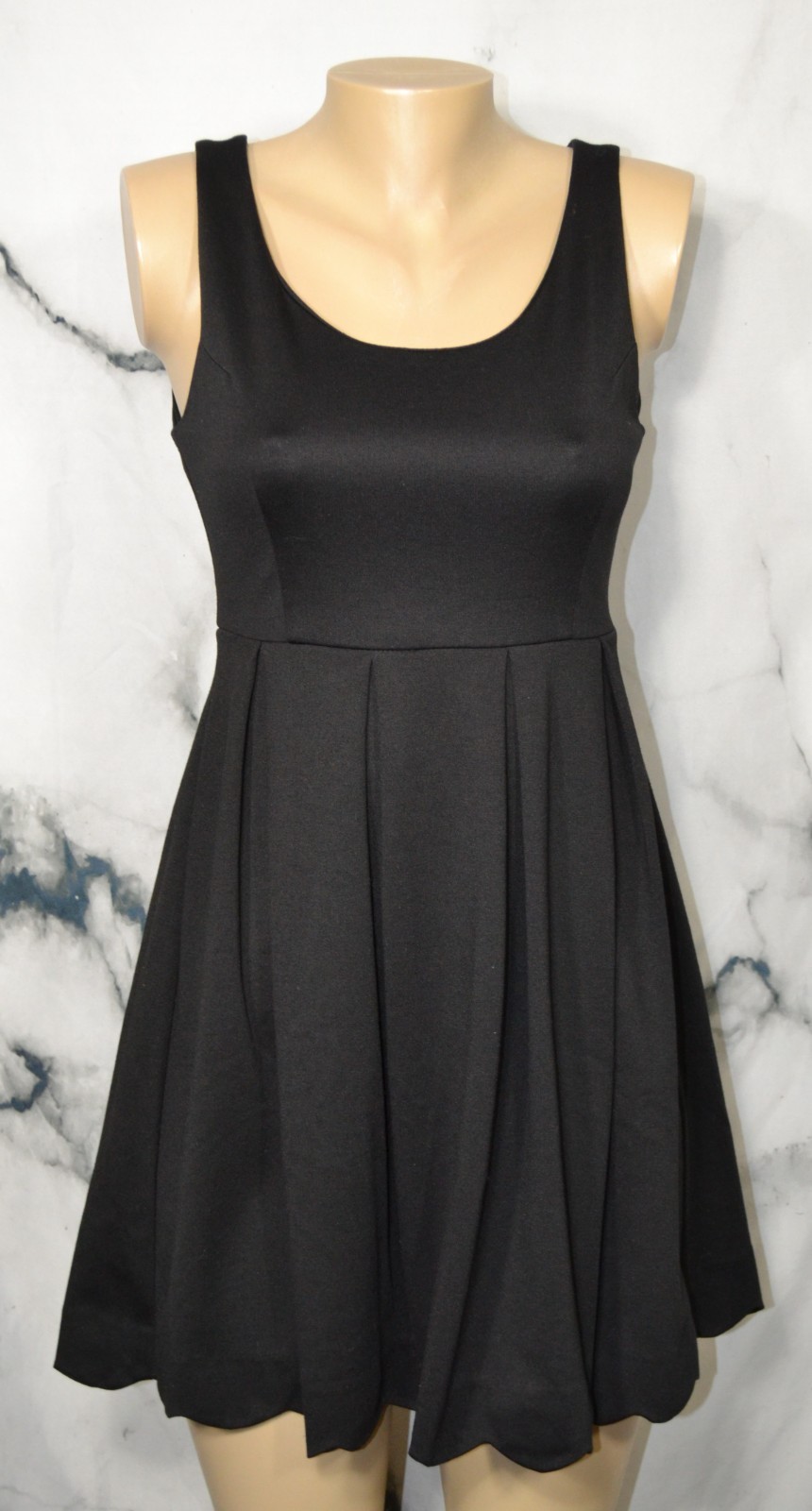 ELLE Black Black Tie Dress 2 Sleeveless Scalloped Hem Box Pleat Skirt Poly Blend