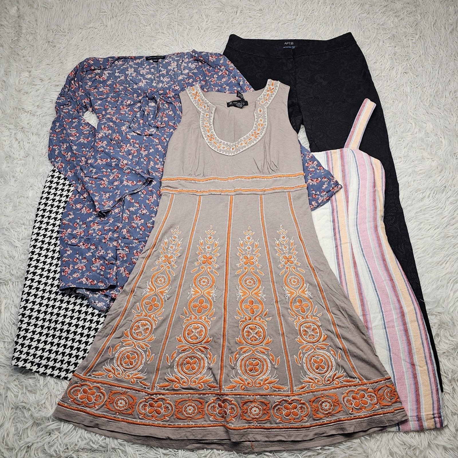 Lot of Women’s Dresses, Skirt, Dress Pants Size 2 / Small