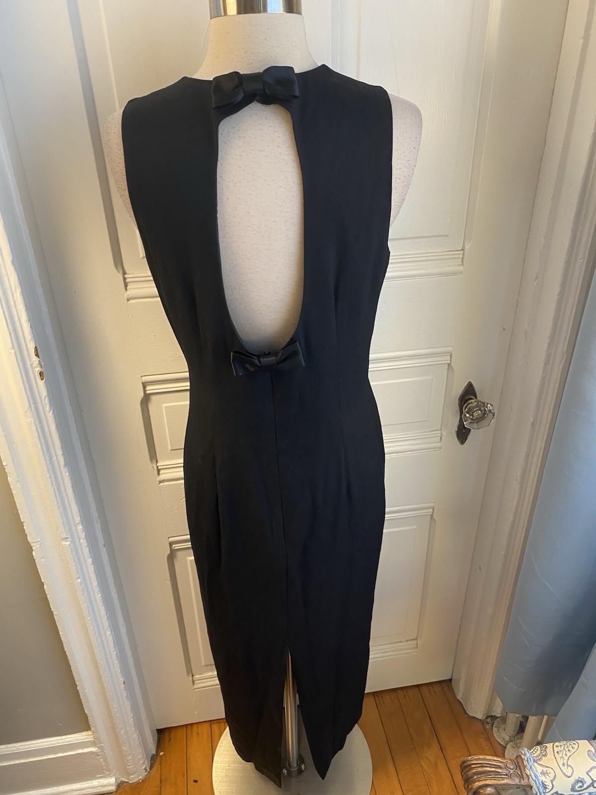 JR NITES BY CALIENDO LONG BLACK SHEATH DRESS-OPEN BACK RIBBON CLOSURE-SIZE12!