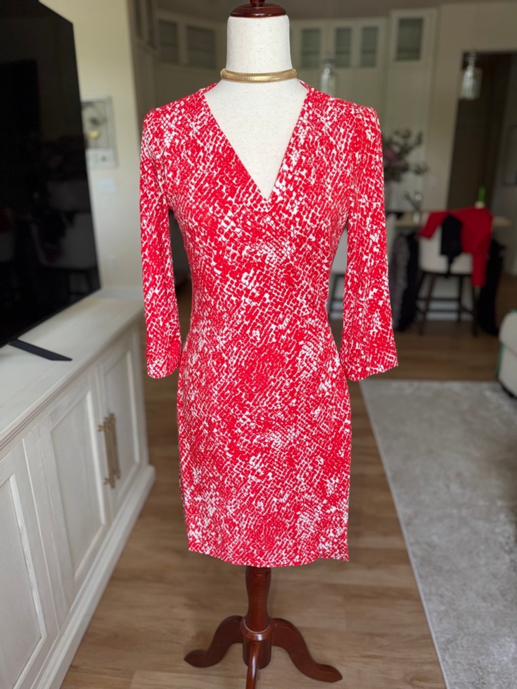 Women’s Diane von Furstenberg Serpent Print Red White Long Sleeve Dress Size 10