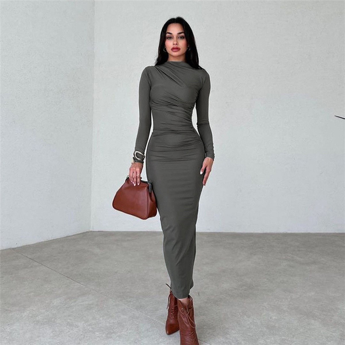 Slim fit solid color temperament long hip hugging dress