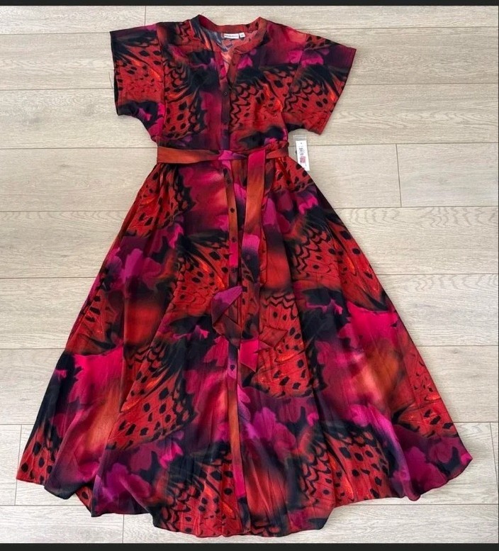 Premier Amour Short Sleeve Button-up Maxi Dress in Black Red Butterfly Print 12