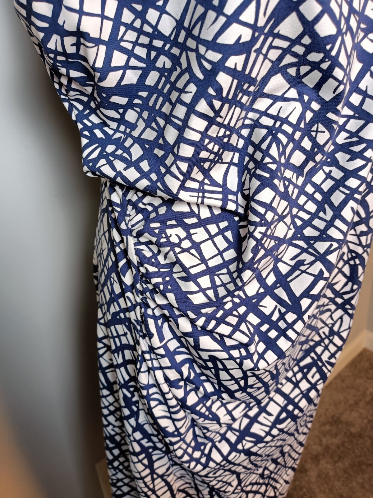J. McLaughlin XL Knit Midi Dress Blue & White Geometric Print Side Rouching