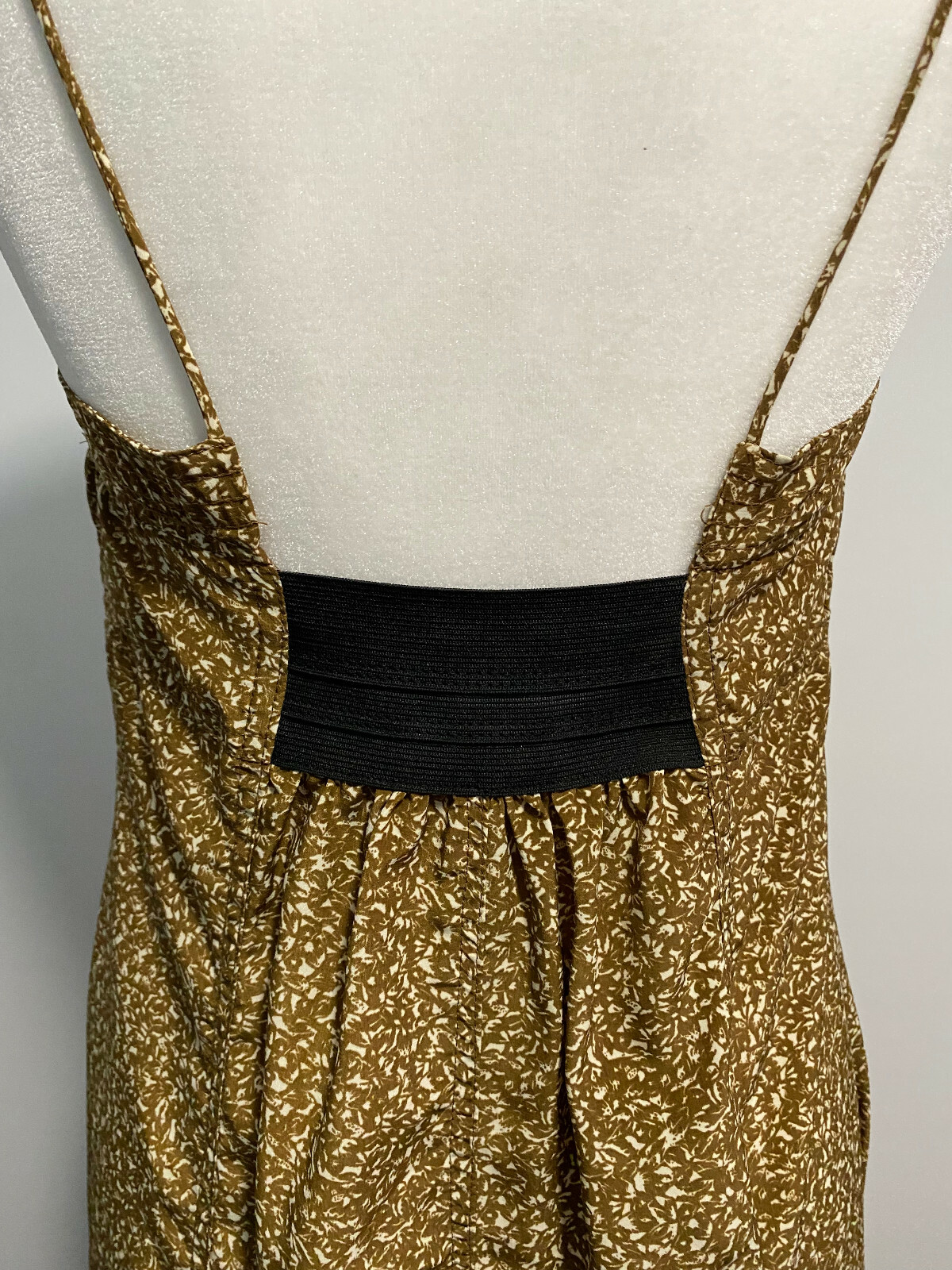 Very J EUC Tan/Beige Patterned Midi Dress Size L