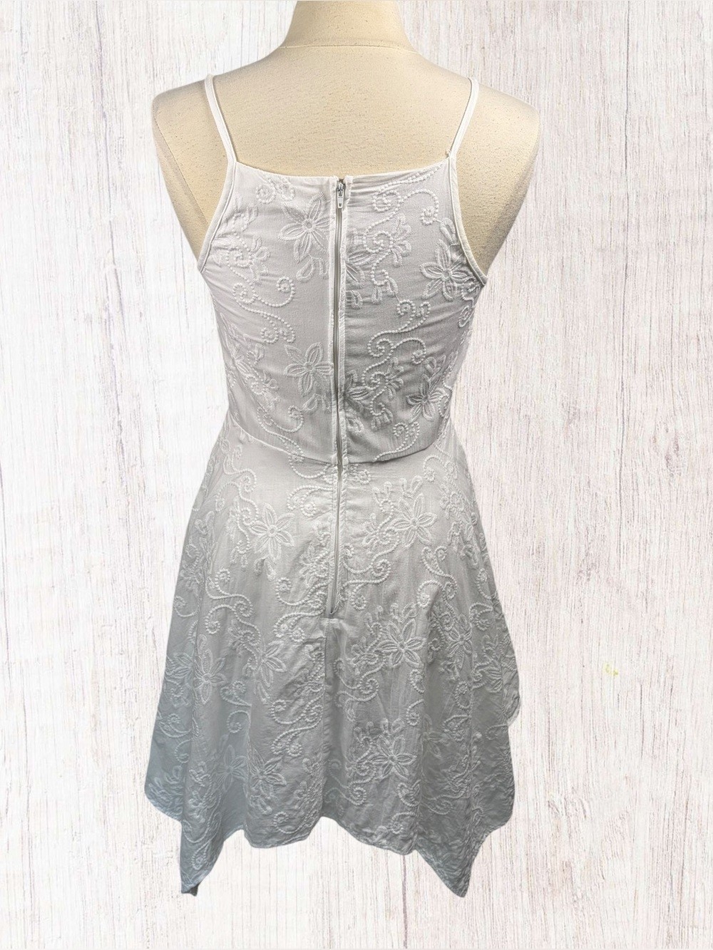 ALTAR’D STATE Embroidered 100% Cotton Asymmetric Fit & Flare White Dress, Large