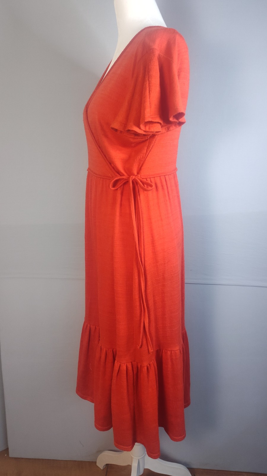Orange Textured Knit Short Sleeve Wrap Midi Dress with Ruffle Hem Small