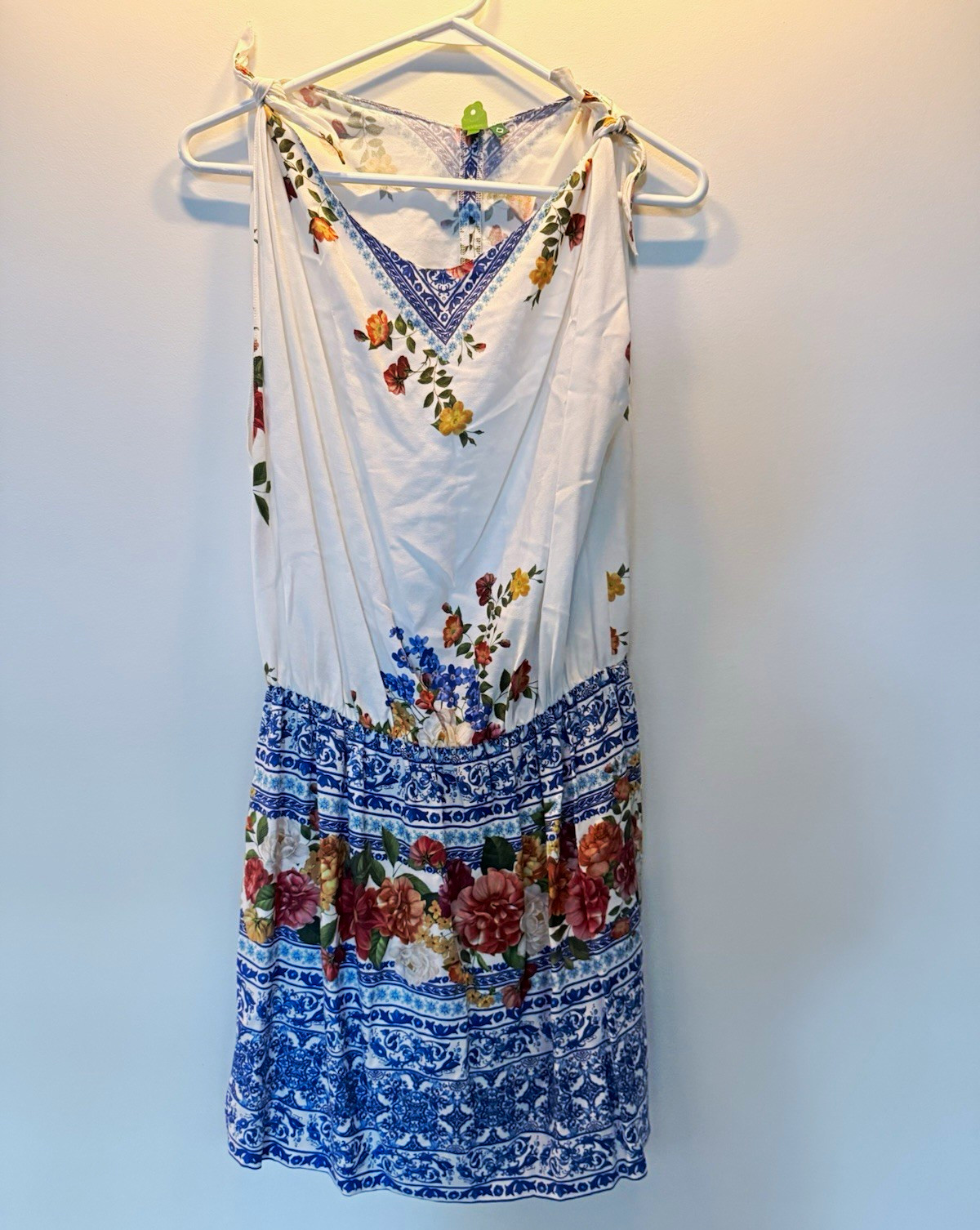 FARM RIO Women’s S White/Blue Multicolor Floral Cover Up. Size Small.