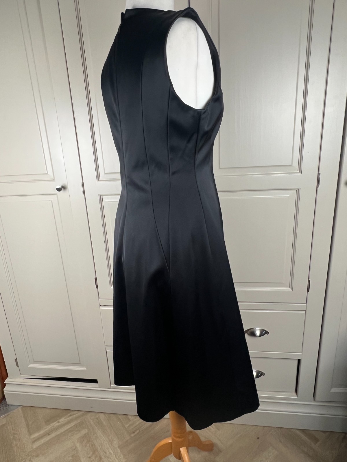 Jigsaw weighty satin Fit And Flare black Dress, Size UK 12