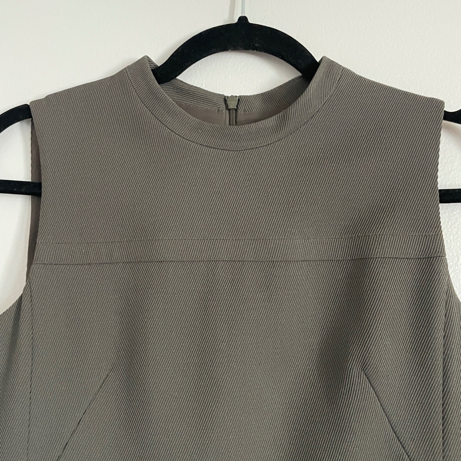Akris Punto Asymmetrical Sleeveless Wool Shift Dress Grey 4 Mini Career Minimal