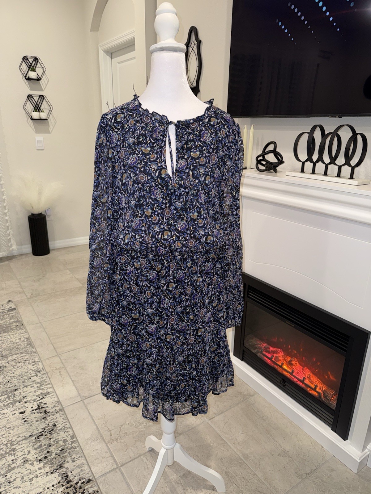 NWT Karen Kane Blue & Gold Floral Long Sleeve Dress Size S Retail Price 248$