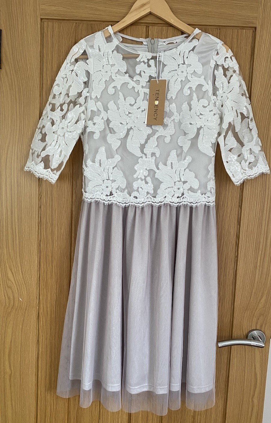 Tendency Occasion Dress Size 8/36 Nude Ivory Vintage Look Sequinned Wedding