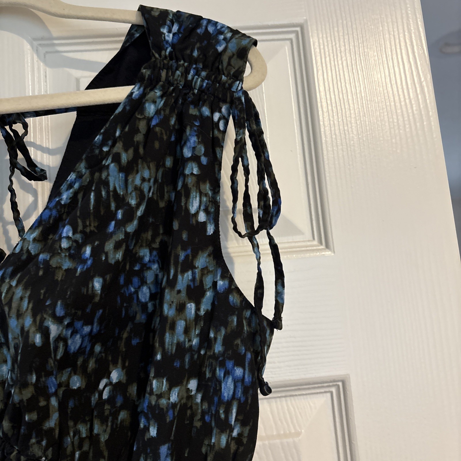 Time and Tru Black Soot Blue Green Abstract Print V-Neck Dress Large