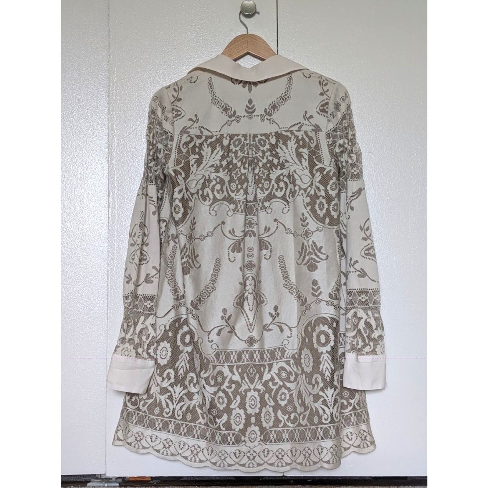 Anna Sui x Target Limited Edition Tan Babydoll Oversized Lace Long Sleeve Dress