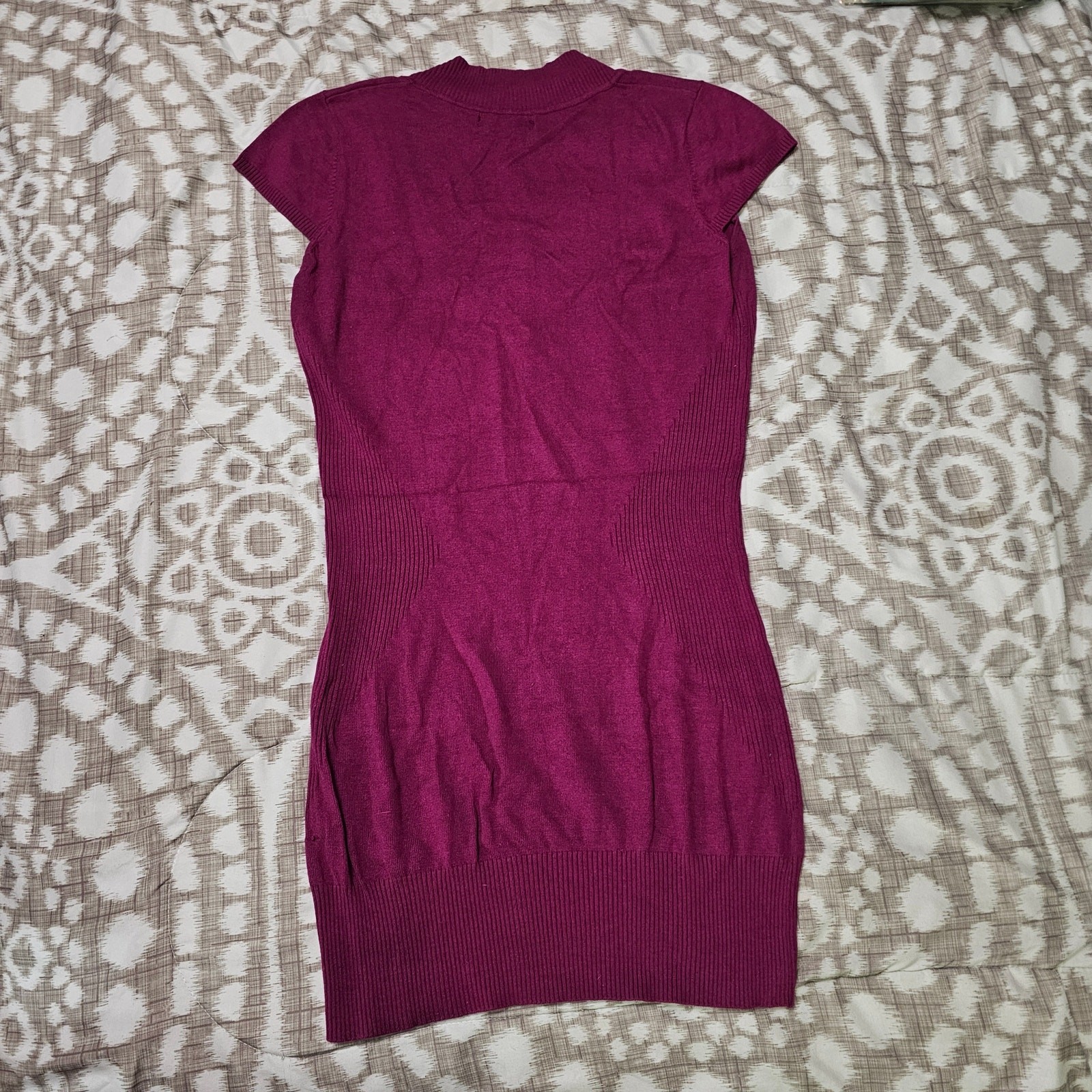 Say What Short Sleeve Pink V-neck Sweater Dress Size XL, 33 in L, 16 in W, 8oz