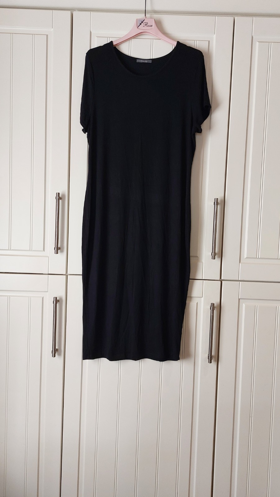 size 12-14 top quality (95 viscose with 5 elastane) beautiful black midi dress