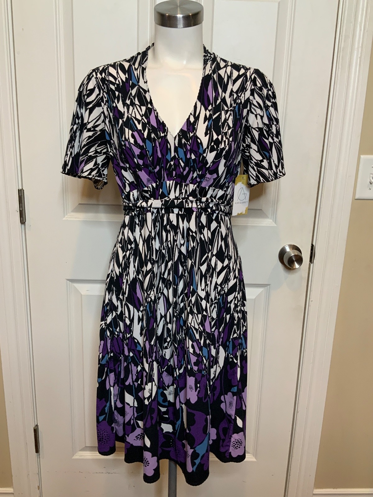 T Tahari Black White Purple Shattered Geometric Dress, Size M