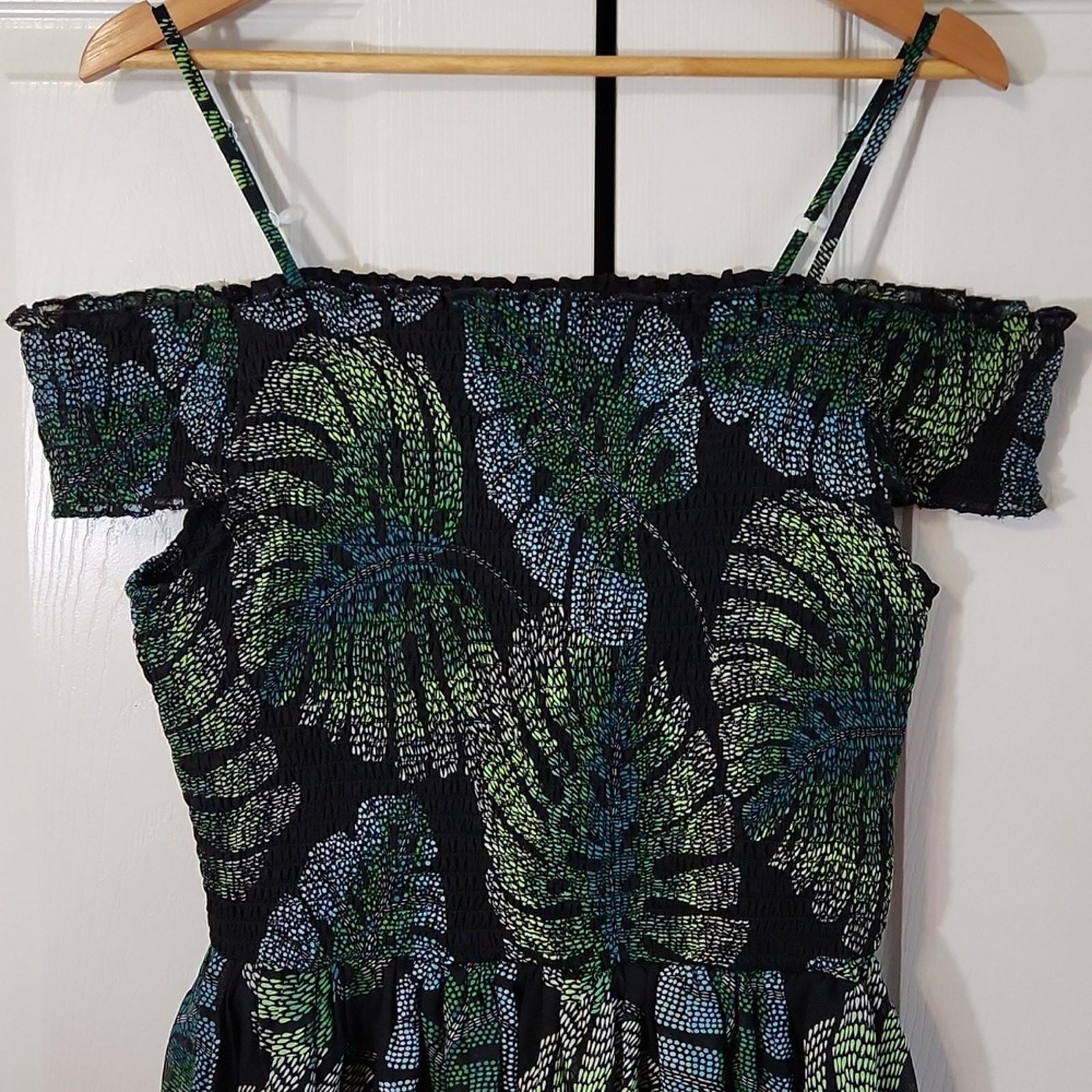 Black Multi-Colored Leaf Design Dress Size 6 Smocked Sheer Overlay Vacation NWT