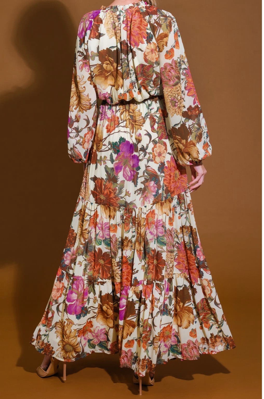 Flying Tomato Flowing Dress Size M Cream Fall Floral Long Sleeve Boho