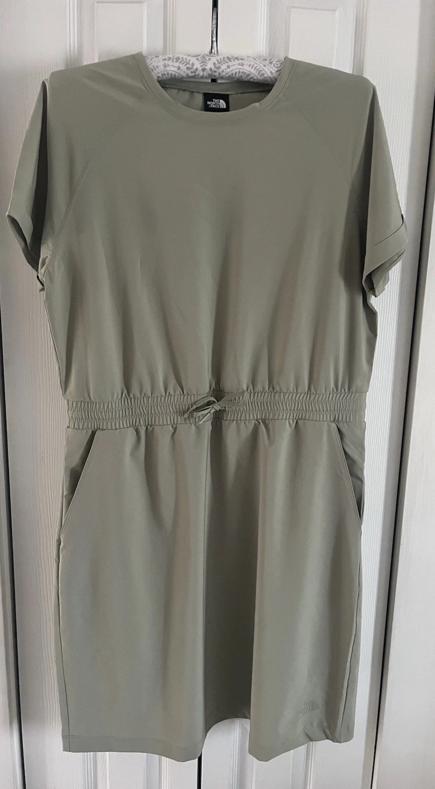 THE NORTH FACE stretch nylon Sage Green Casual Dress Size L Travel Vacation NWOT