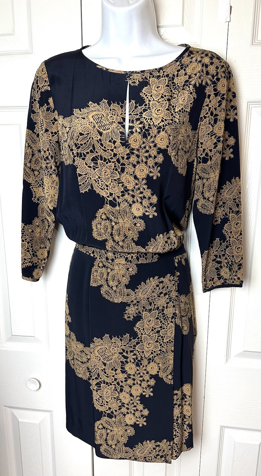 TIBI NY Lace Print Dress 100% Silk Navy Blue Gold Brown Floral Paisley Wrap Sz 2