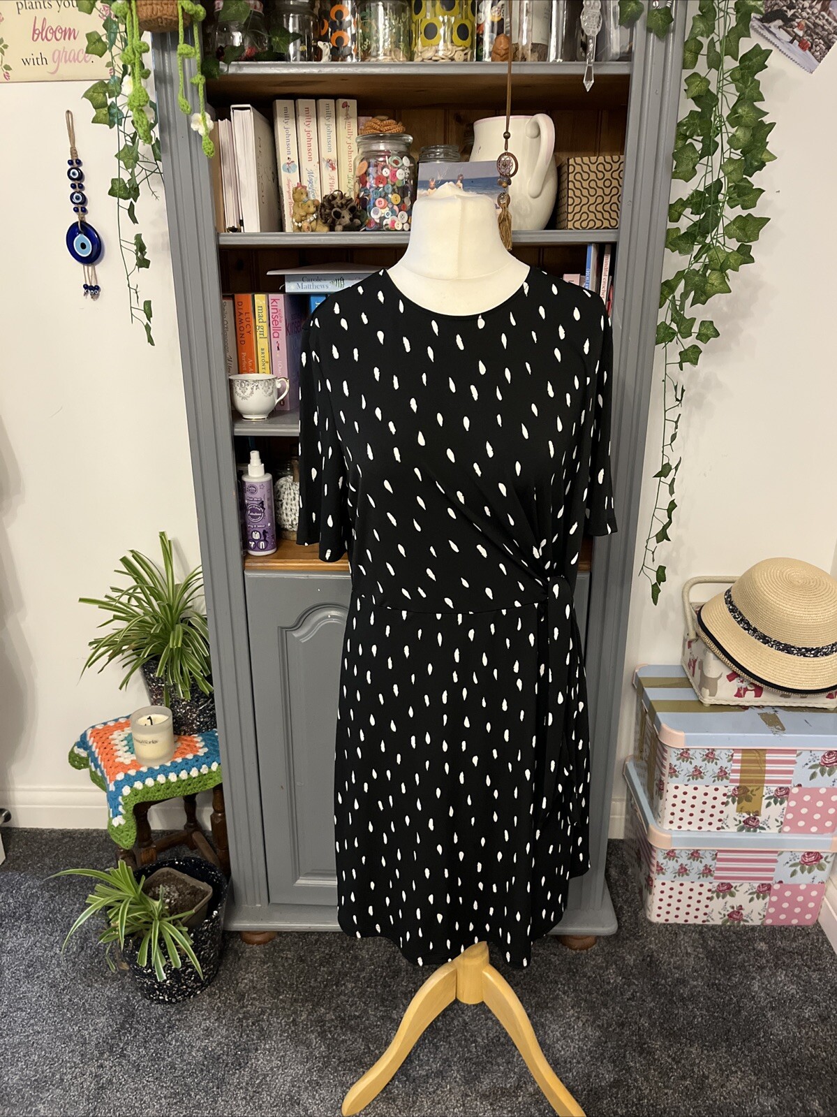 Warehouse Black Stretch Tie Detail Dress Size 14