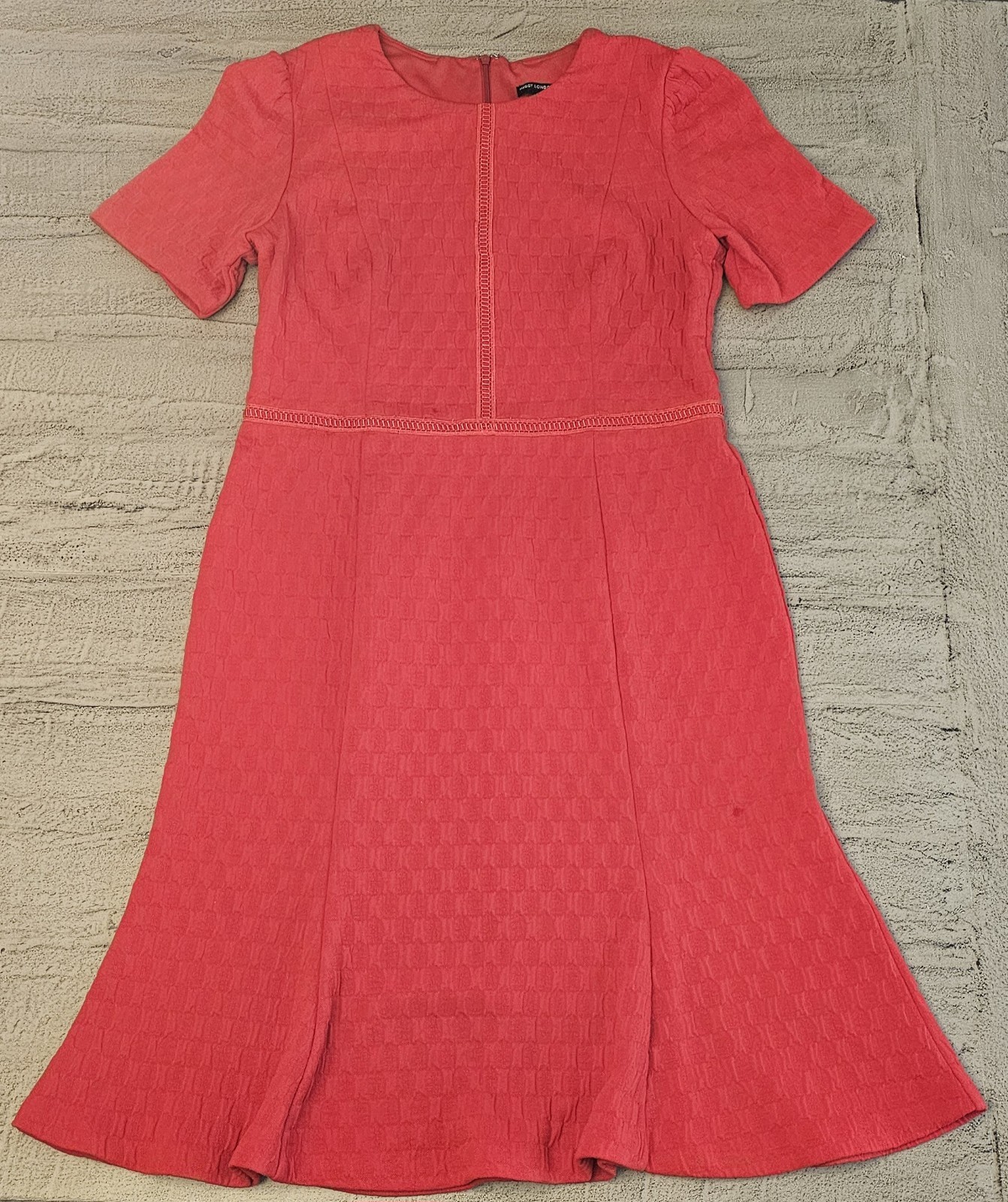 Maggy London Women’s Size 12 Red Solid A-Line Knee Dress Short Sleeve Zip