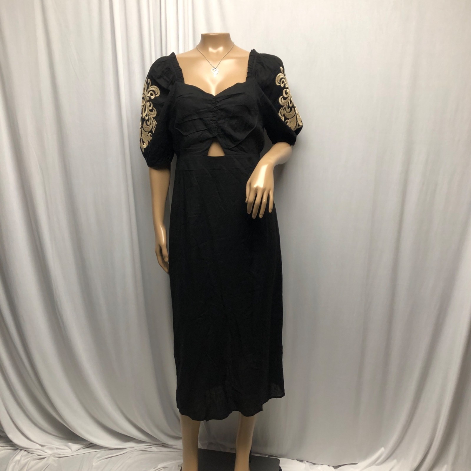 Savanna Jane Black Midi Dress Womens Size Small Embroidered Puff Sleeves NEW