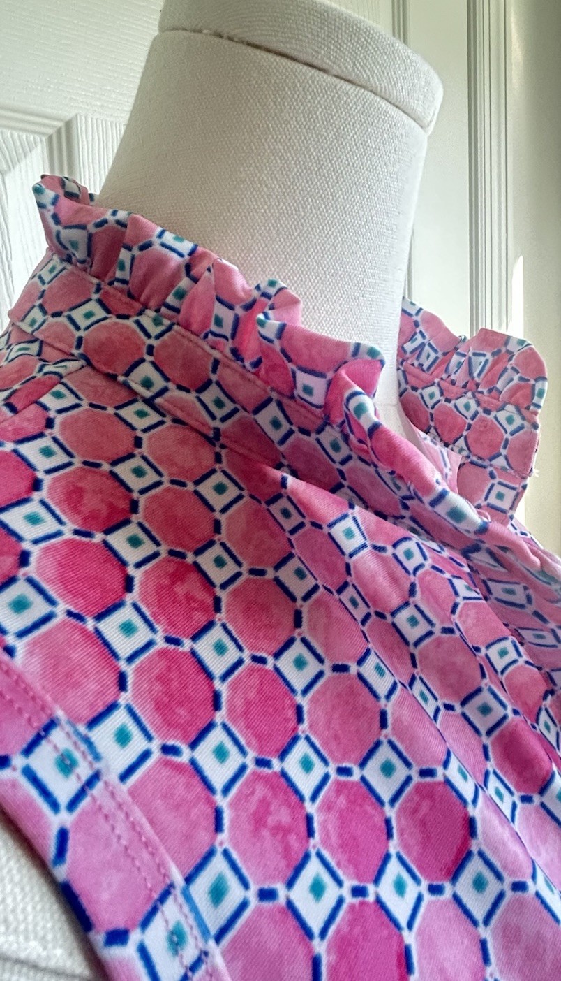 Pappagallo Tess Ruffle Neck Midi Dress. Button Up geometric pink, Belted Sz 4