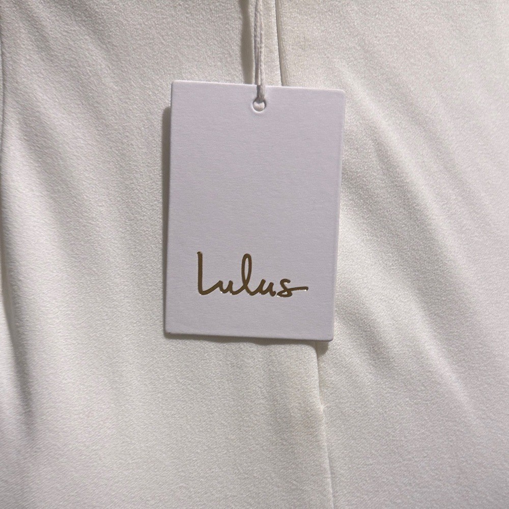 NWT- Stunning Romance White Long Sleeve Mermaid Dress *with imperfections*