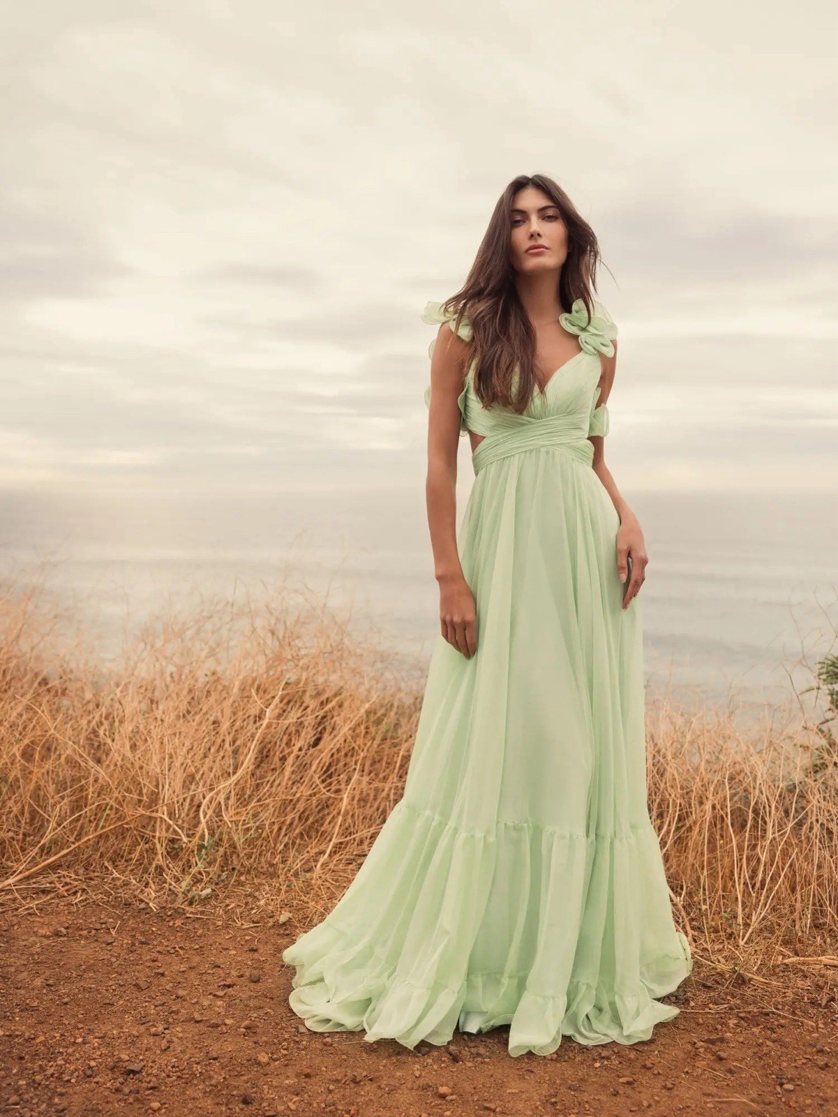 Mac Duggal Size 8 Green 67911 Ruffled Tiered Cut Out Chiffon Gown Dress Prom